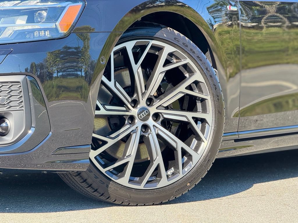 New 2027 Audi A8 L 3.0T AWD/4WD image 2