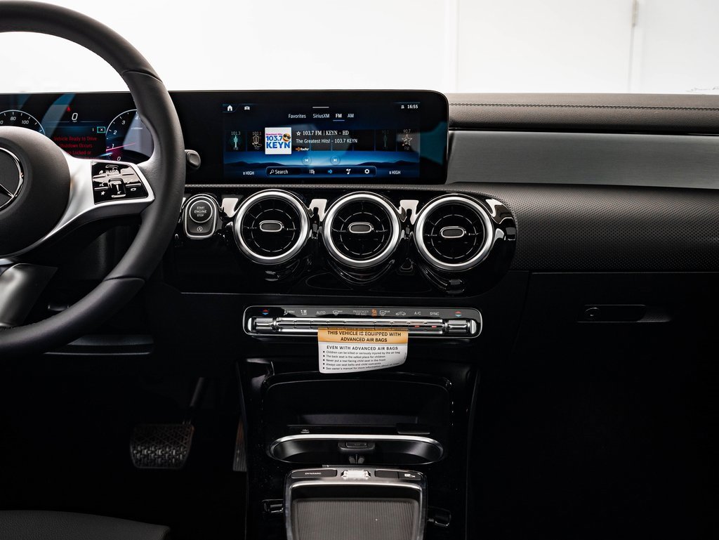 Certified 2025 Mercedes-Benz CLA 250 4MATIC image 30