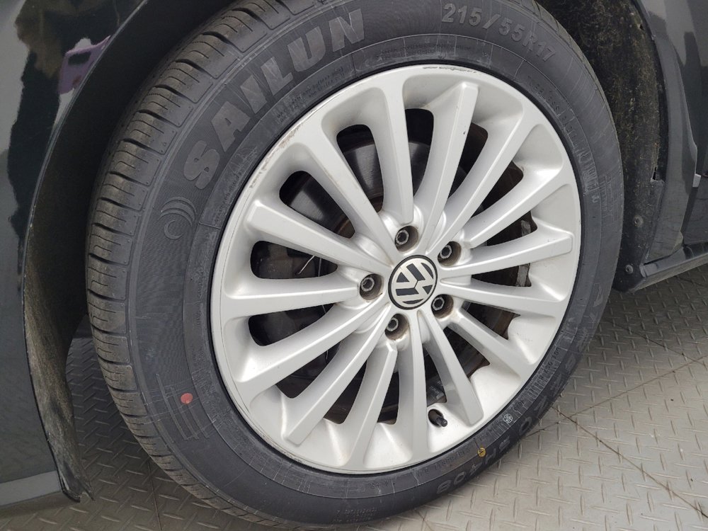 Used 2016 Volkswagen Passat 1.8T SE image 31