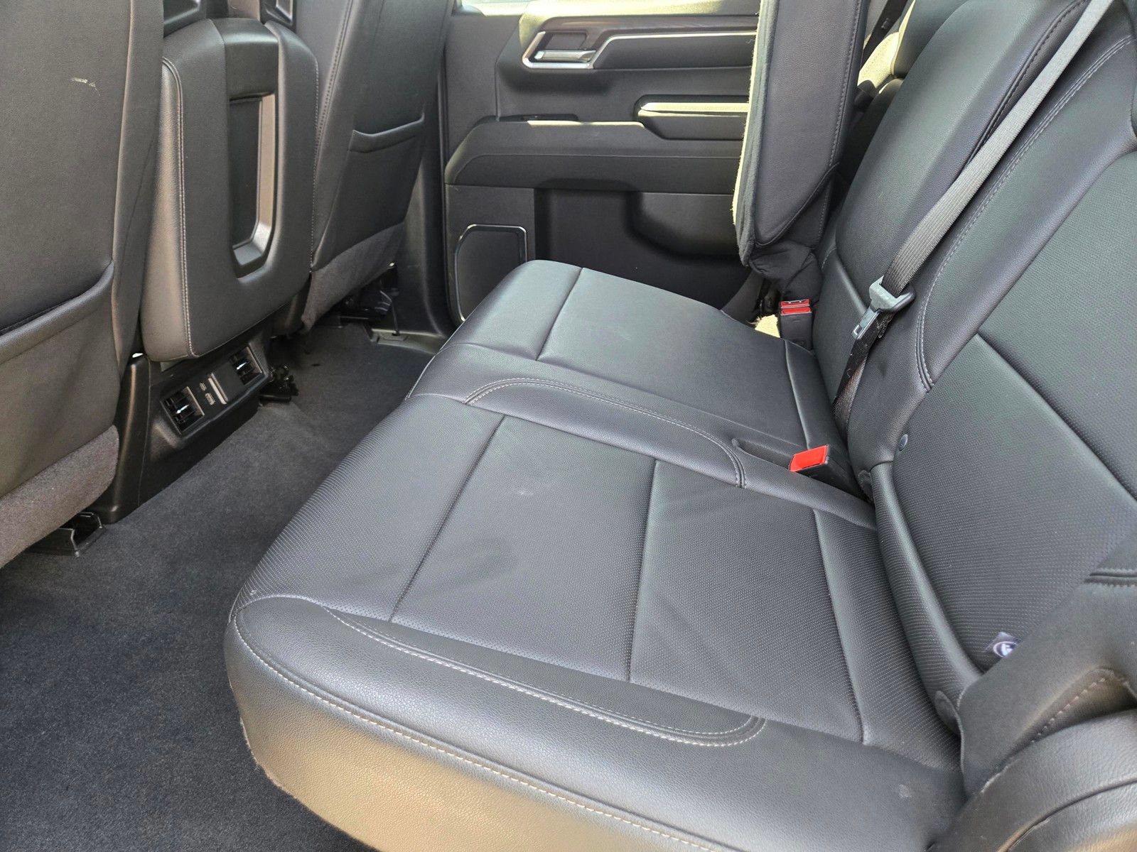 Used 2024 GMC Sierra 1500 SLT RWD image 16