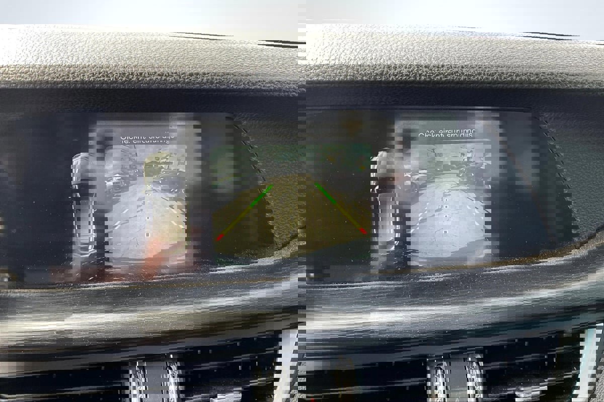 Used 2018 Alfa Romeo Stelvio AWD image 21