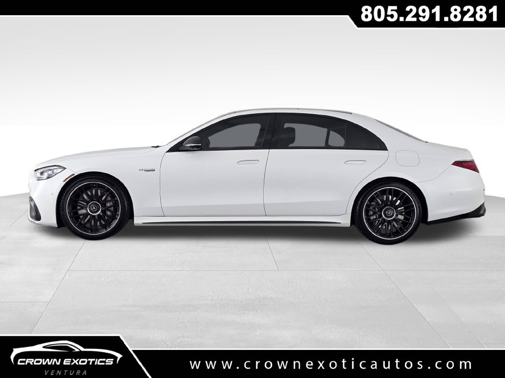 Used 2024 Mercedes-Benz S 63 AMG S w/ Carbon Fiber Exterior Package image 4