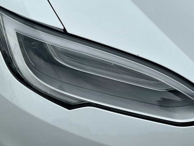 Used 2022 Tesla Model S AWD/4WD image 31