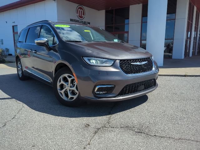 Certified 2023 Chrysler Pacifica Limited FWD image 2