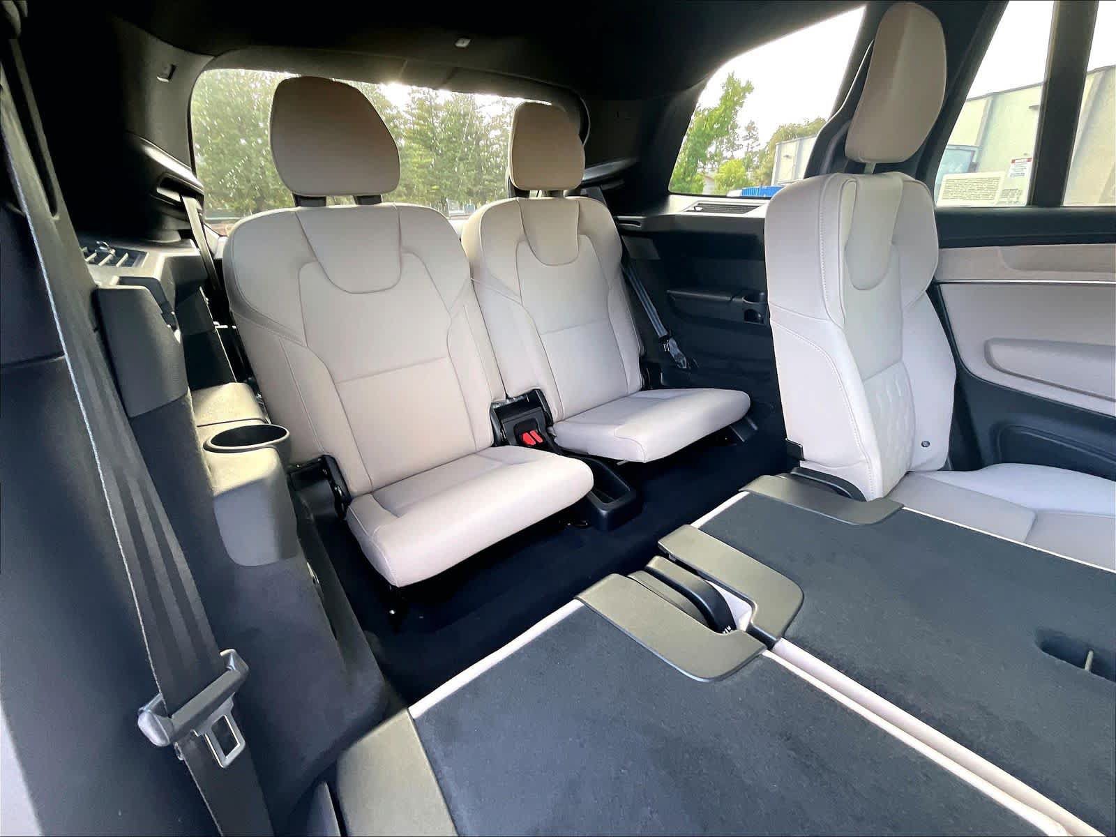 New 2027 Volvo XC90 T8 Bright AWD/4WD image 28