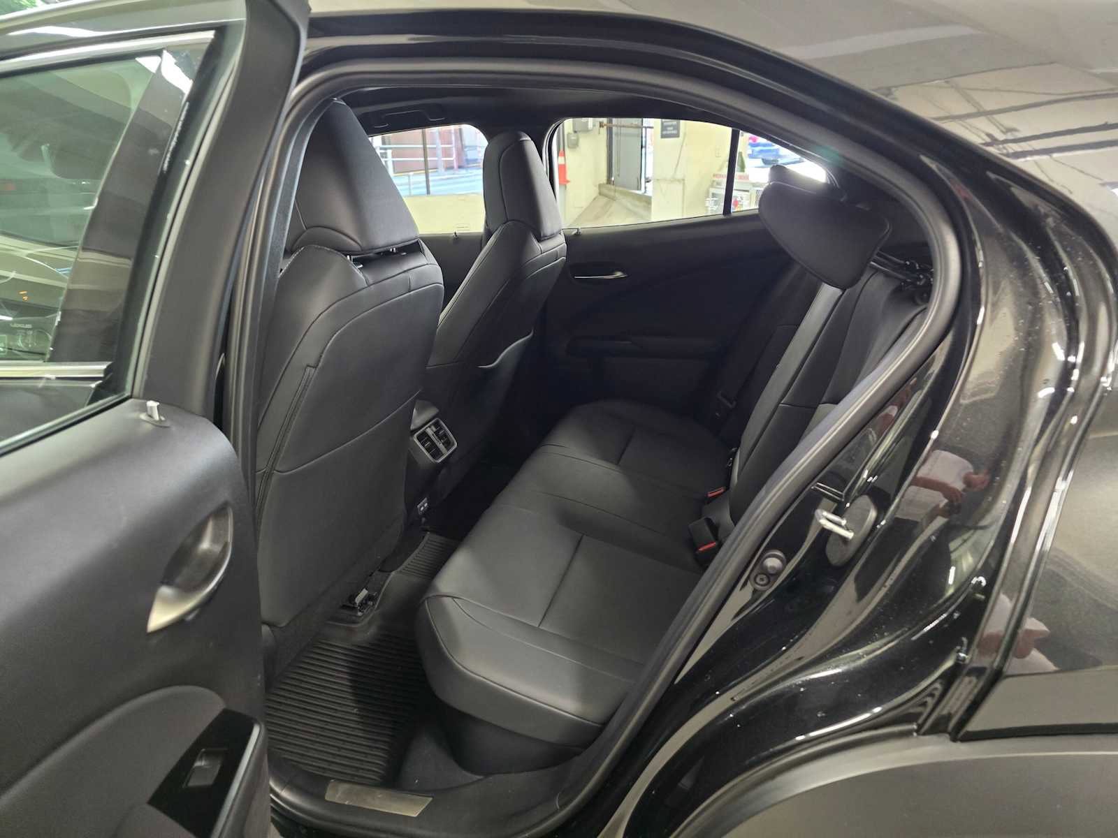 Used 2023 Lexus UX 250h FWD w/ Accessory Package (Z2) image 19