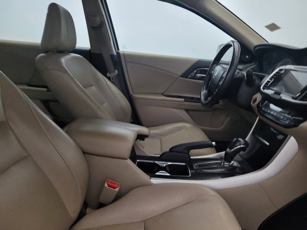 Used 2016 Honda Accord EX-L image 21
