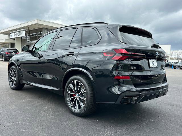 New 2026 BMW X5 M60i image 3