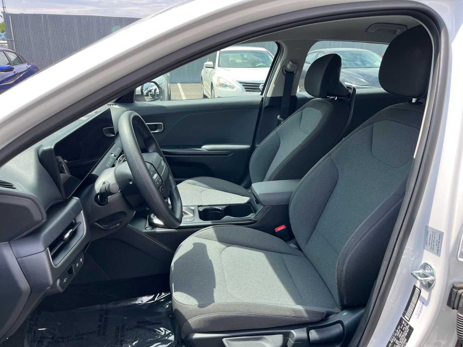 Used 2025 Kia K4 FWD image 36