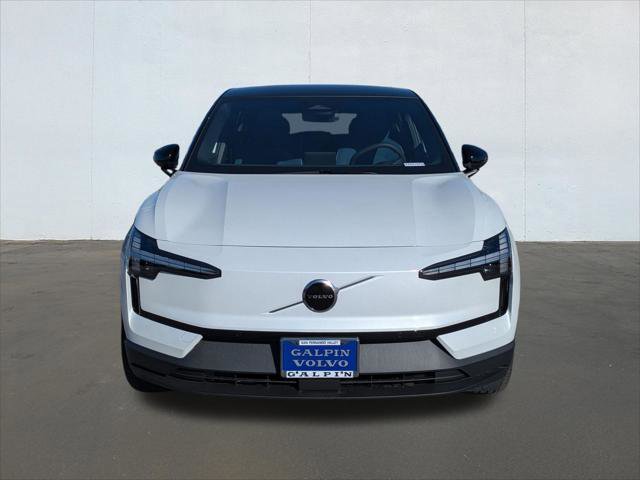 New 2026 Volvo EX30 Plus w/ Protection Package Premier image 4