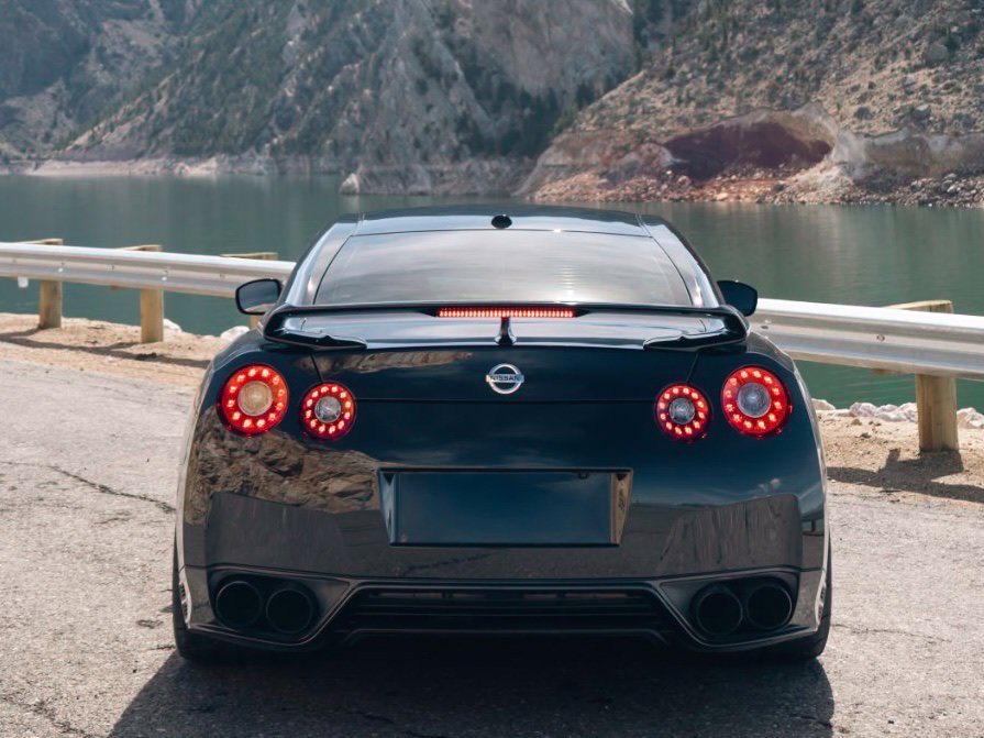 Used 2014 Nissan GT-R Premium AWD/4WD image 8