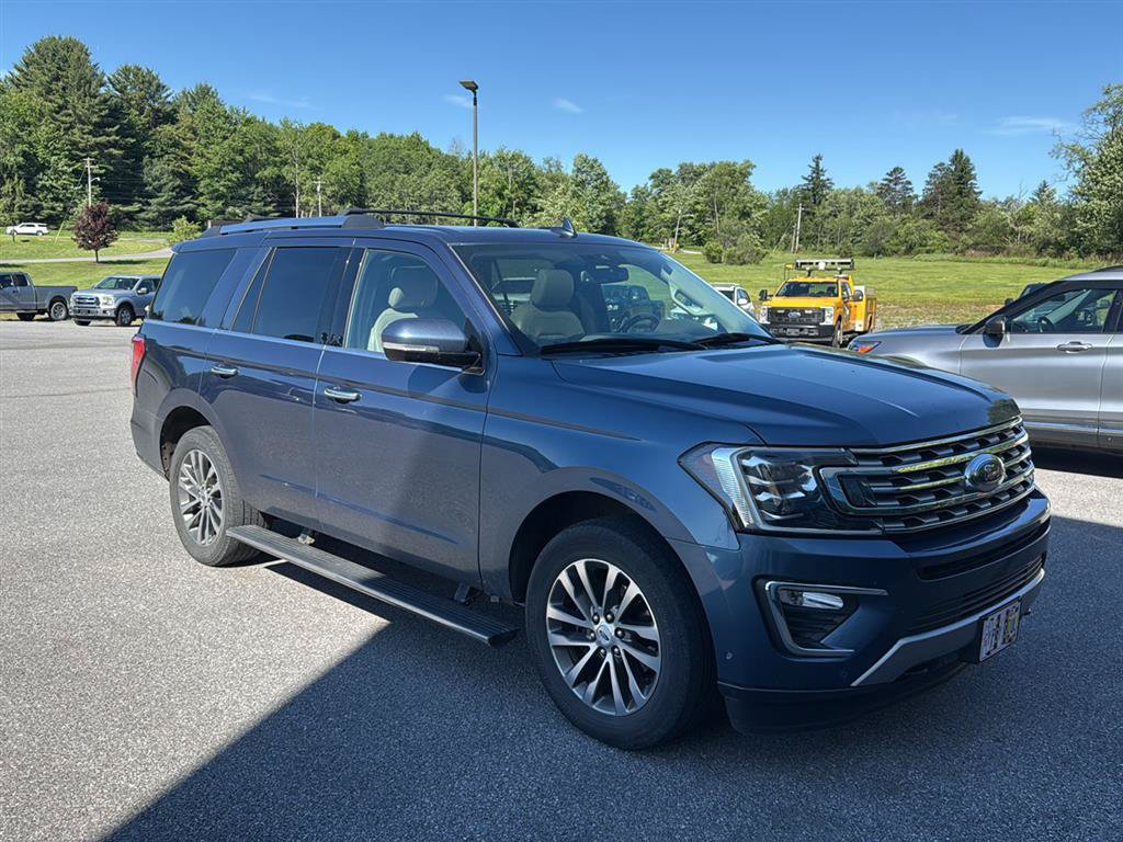 Used 2018 Ford Expedition Limited w/ Equipment Group 301A AWD/4WD image 3