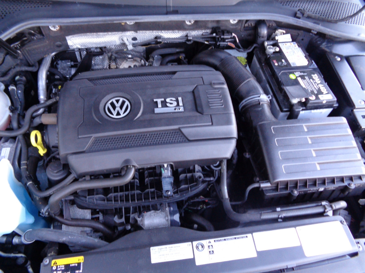 Used 2019 Volkswagen Golf R 4-Door image 19