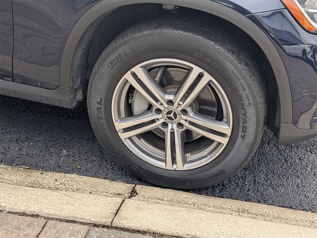 Used 2022 Mercedes-Benz GLC 300 image 11