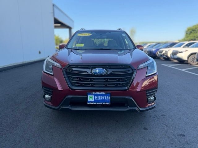 Used 2023 Subaru Forester Premium AWD/4WD image 3