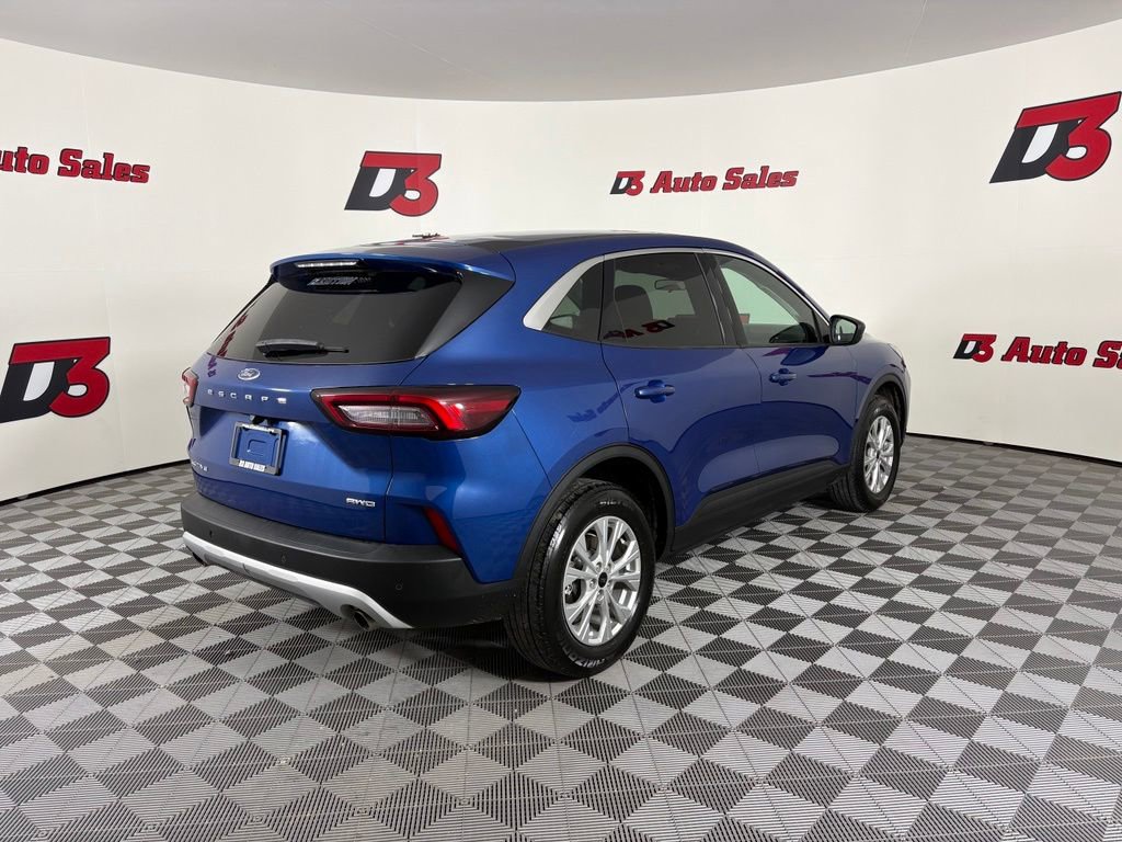 Used 2023 Ford Escape Active AWD/4WD image 7