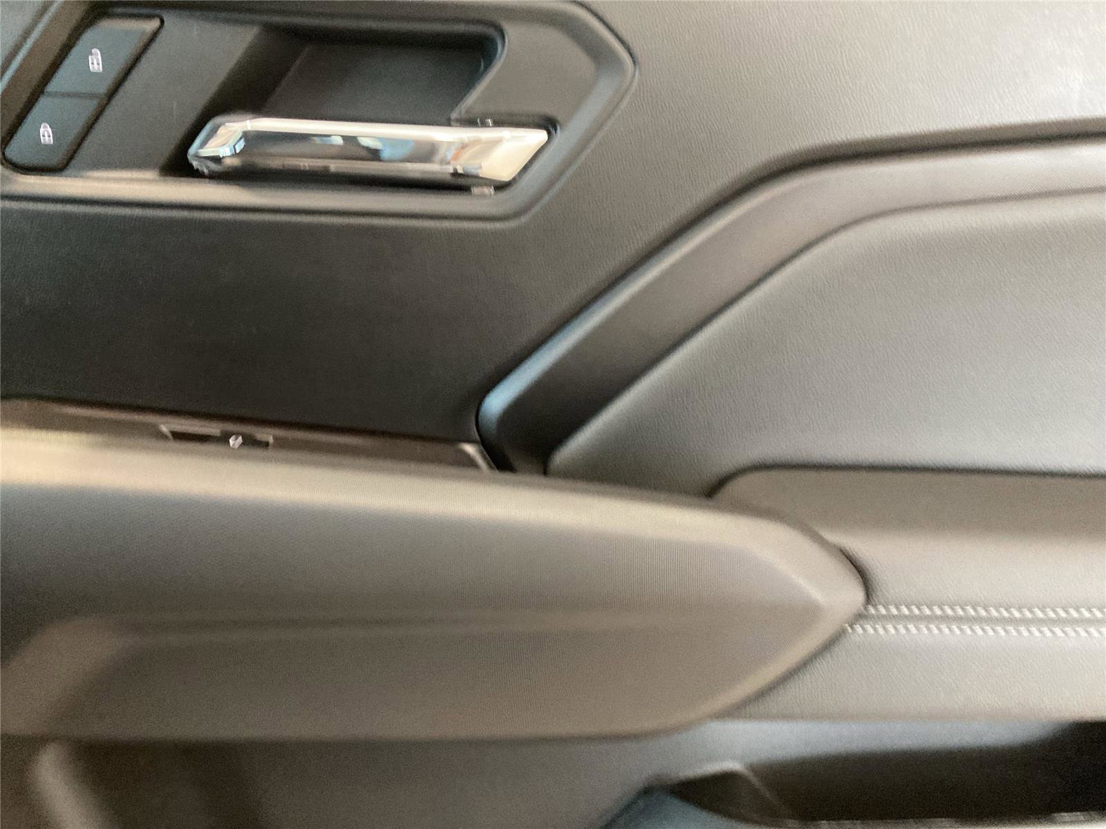 New 2026 GMC Canyon Elevation w/ Convenience Package image 32