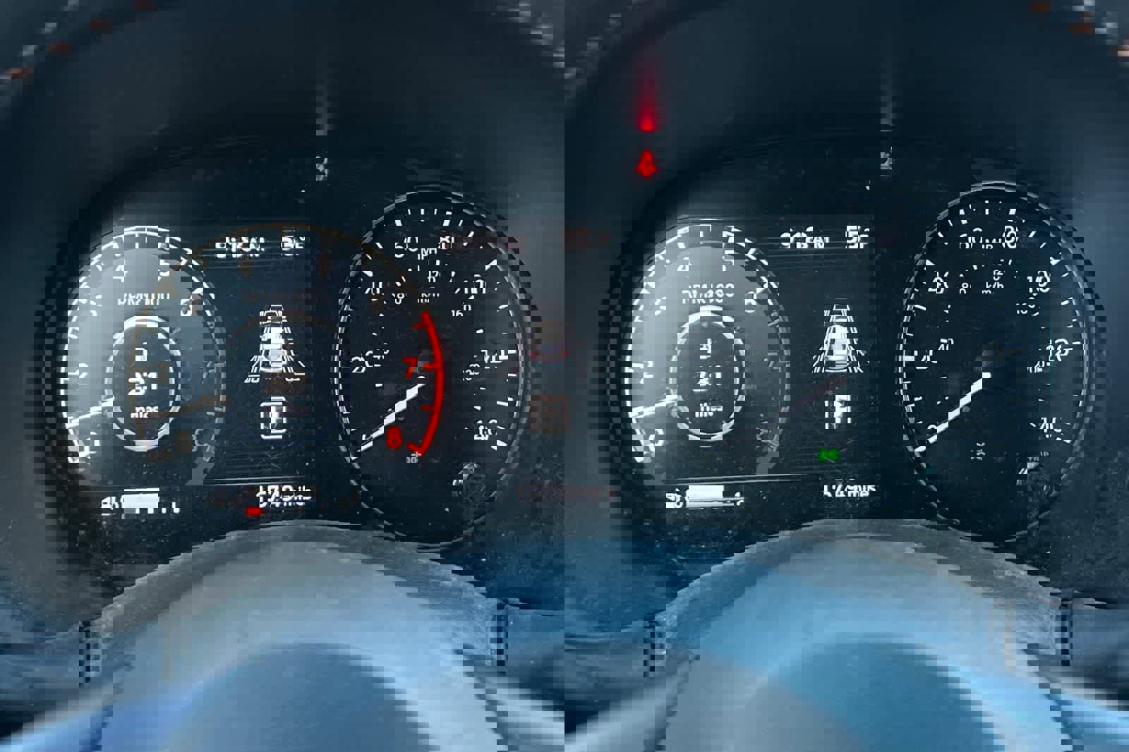 Used 2024 Nissan Kicks SR image 26