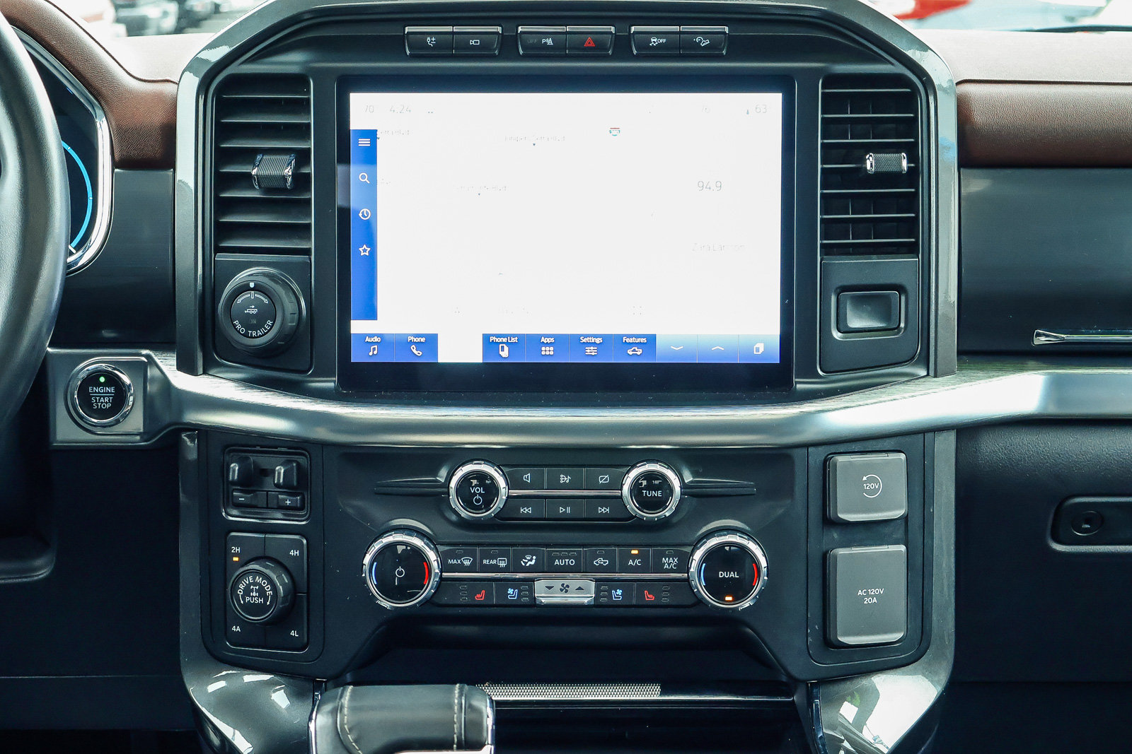 Used 2022 Ford F150 Lariat AWD/4WD image 10