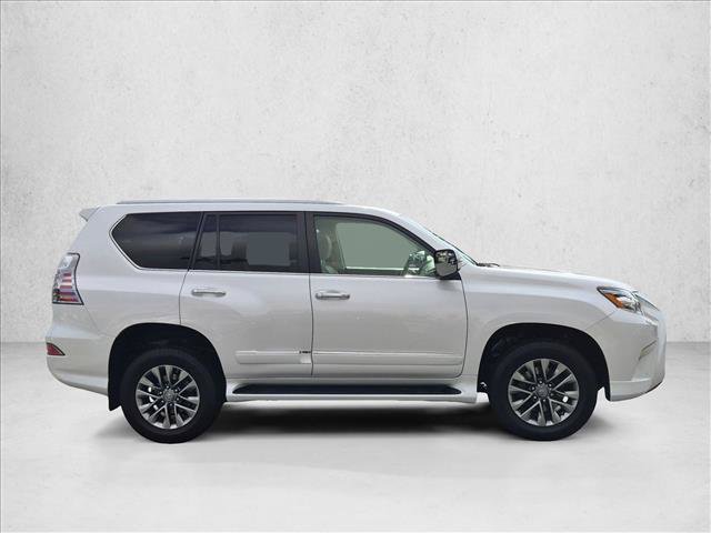 Used 2017 Lexus GX 460 Luxury AWD/4WD image 4
