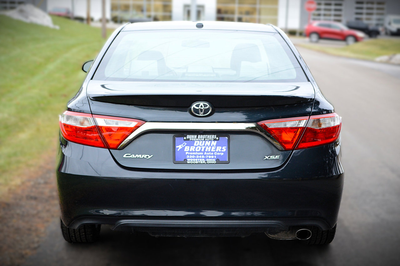 Used 2015 Toyota Camry XSE image 6