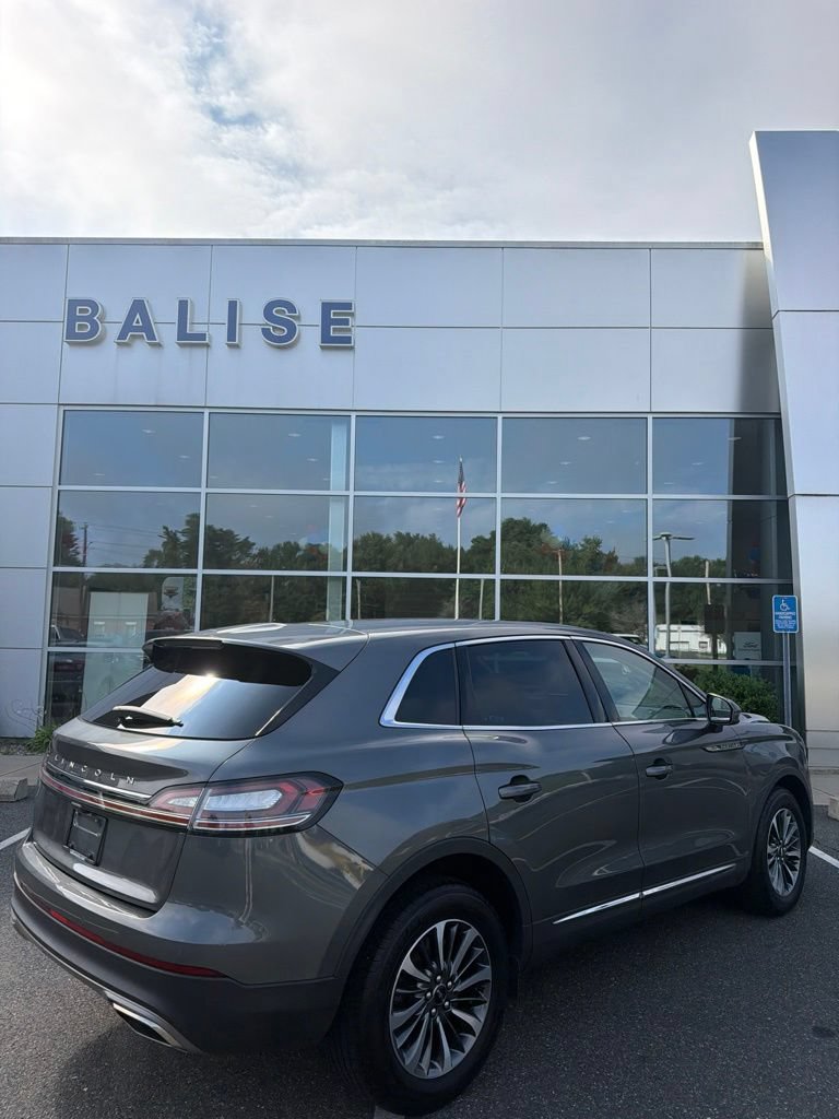 Used 2023 Lincoln Nautilus AWD w/ Premium Package image 5