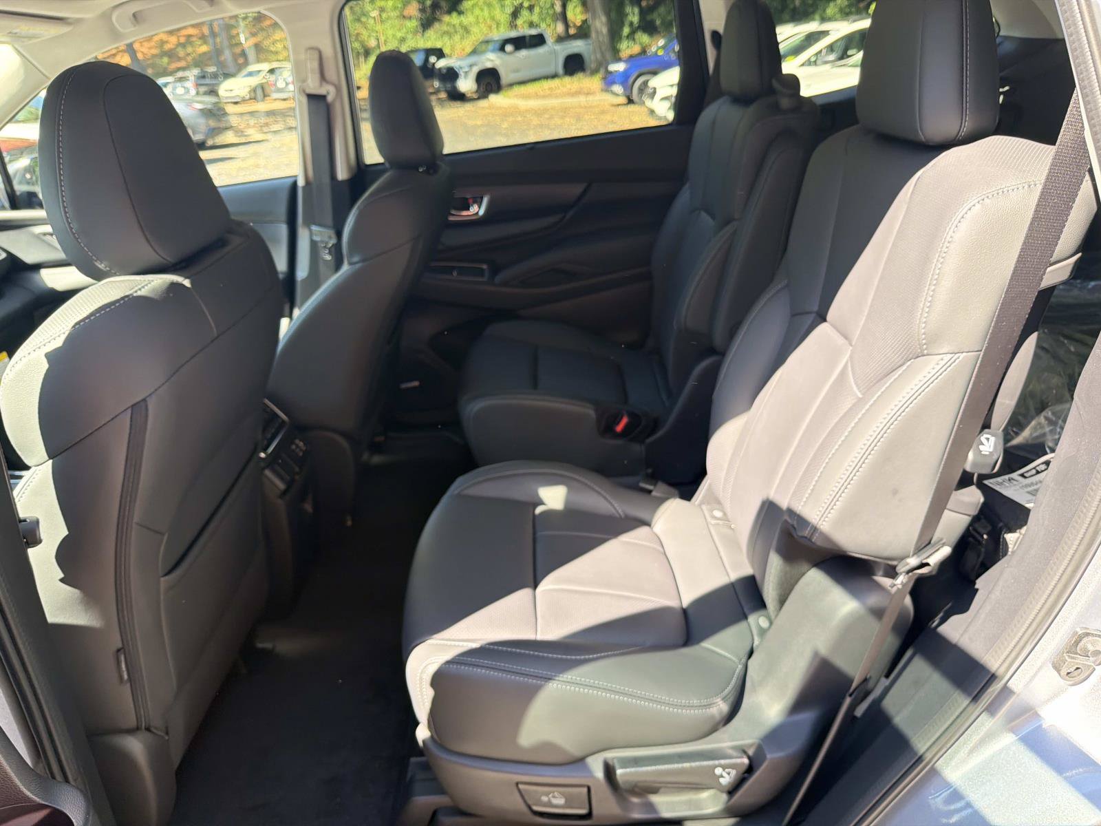 New 2027 Subaru Ascent Limited AWD/4WD image 12