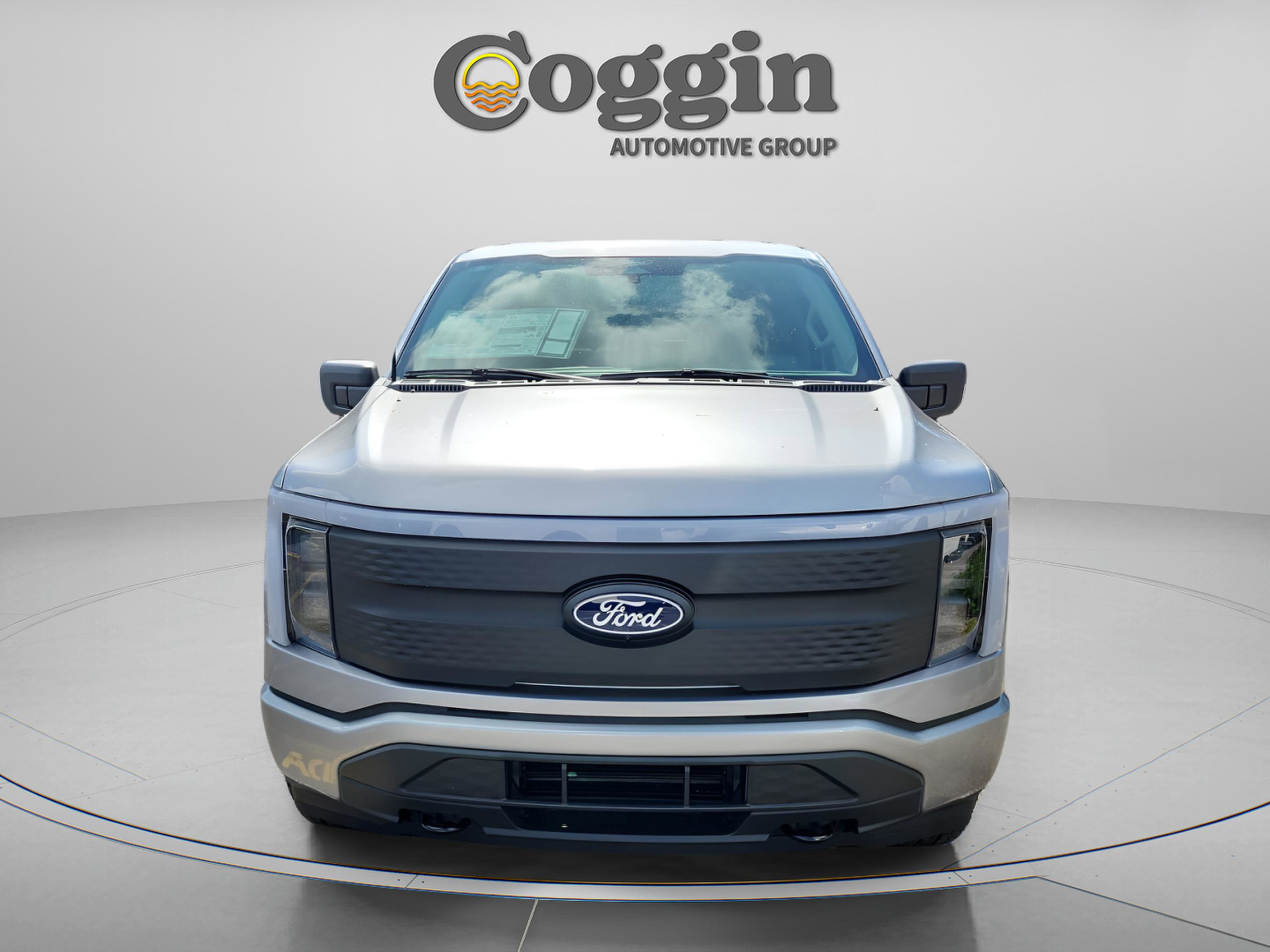 New 2025 Ford F150 Lightning XLT image 8