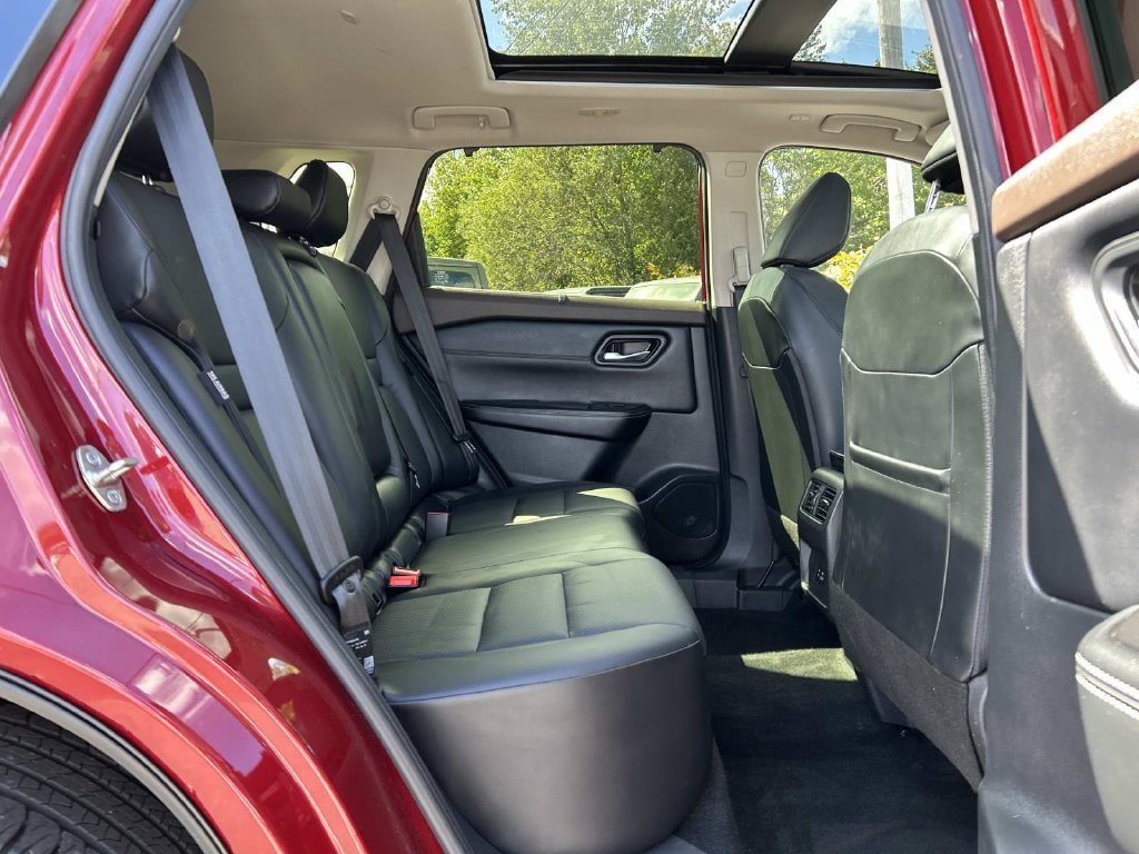 Certified 2023 Nissan Rogue SV w/ SV Premium B Package AWD/4WD image 15