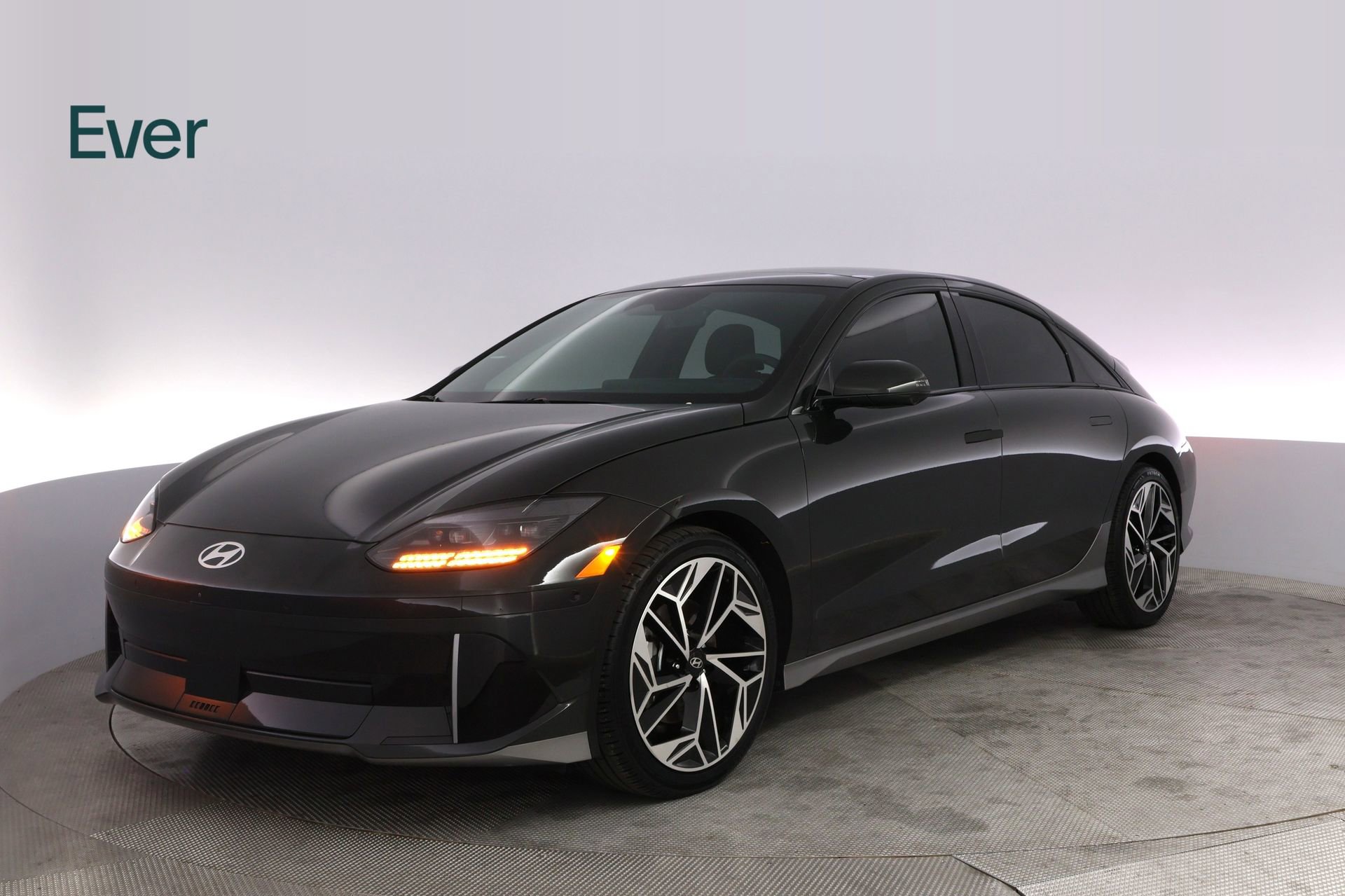 Used 2023 Hyundai Ioniq 6 Limited w/ Cargo Package RWD image 2