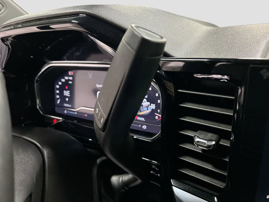 Used 2025 GMC Sierra 2500 SLT w/ SLT Premium Package image 21