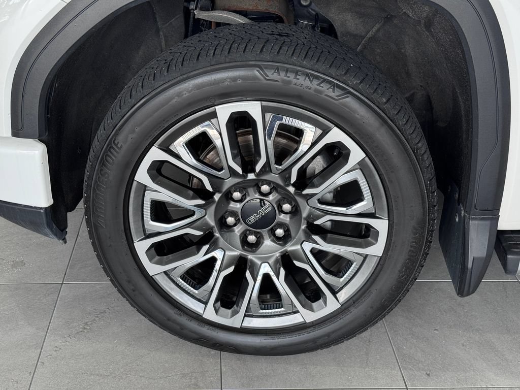 Certified 2023 GMC Sierra 1500 Denali Ultimate AWD/4WD image 4