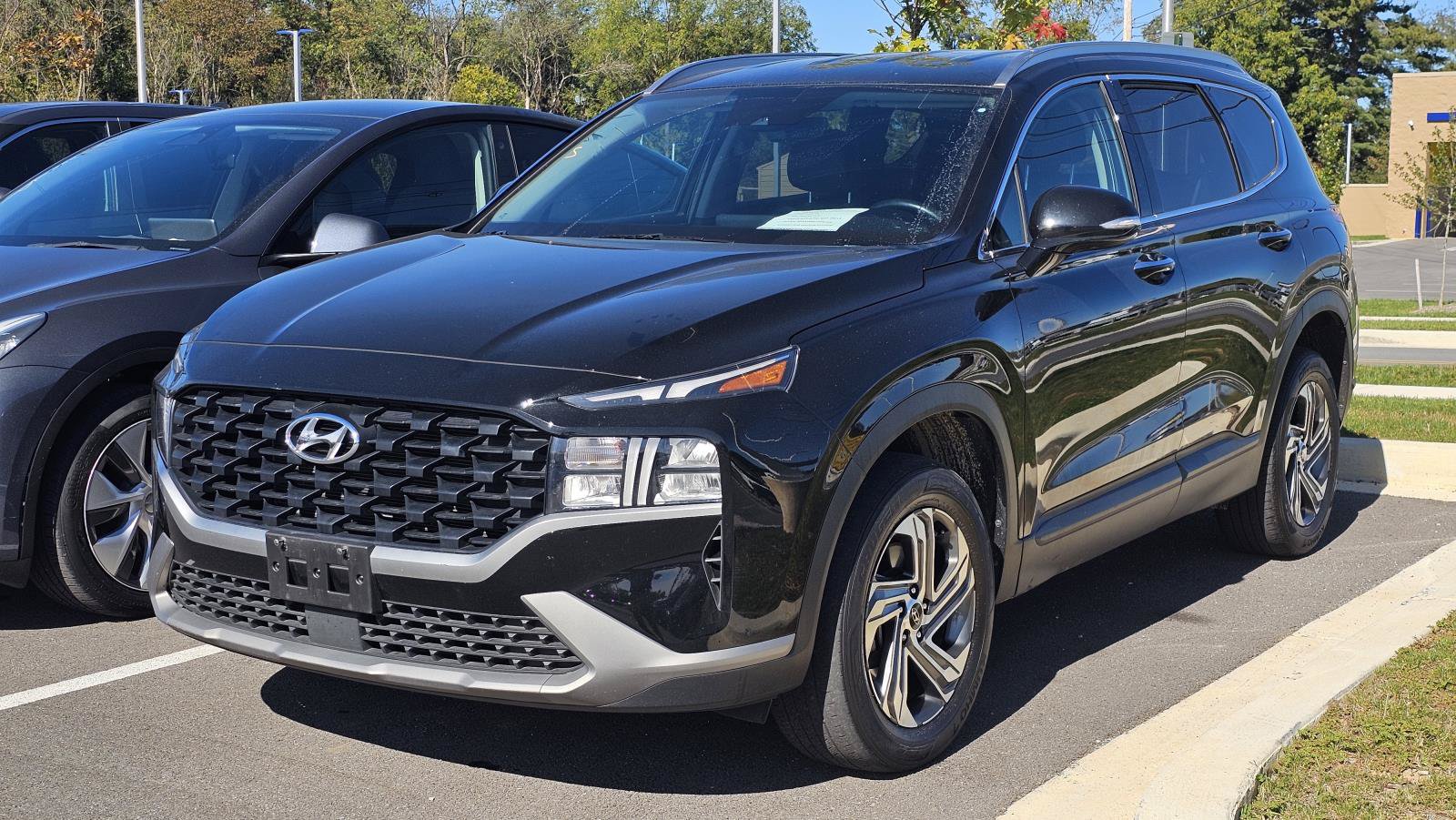 Used 2023 Hyundai Santa Fe SEL AWD/4WD image 1