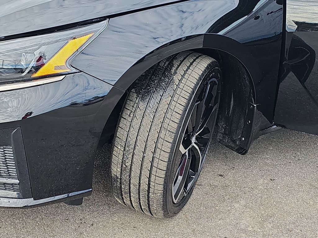 Used 2023 Nissan Altima 2.5 SR image 34