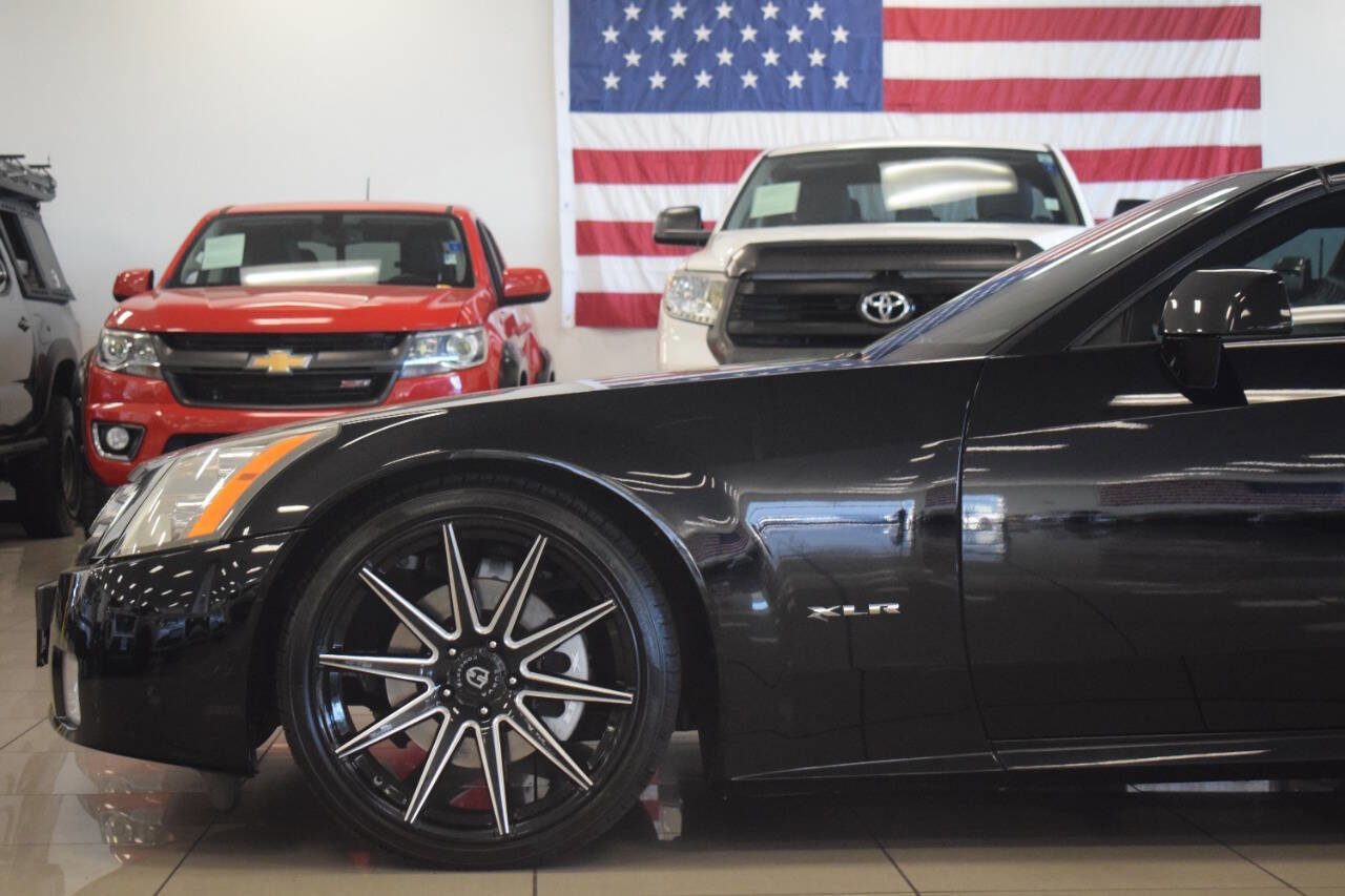 Used 2005 Cadillac XLR Base 2dr Roadster image 48