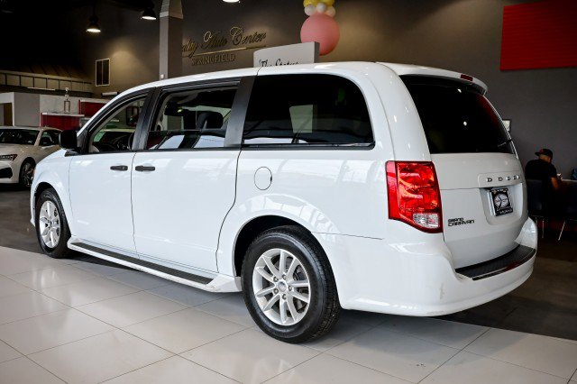 Used 2019 Dodge Grand Caravan SE FWD image 7