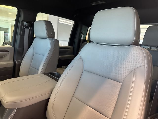 New 2026 GMC Sierra 3500 SLT AWD/4WD image 18