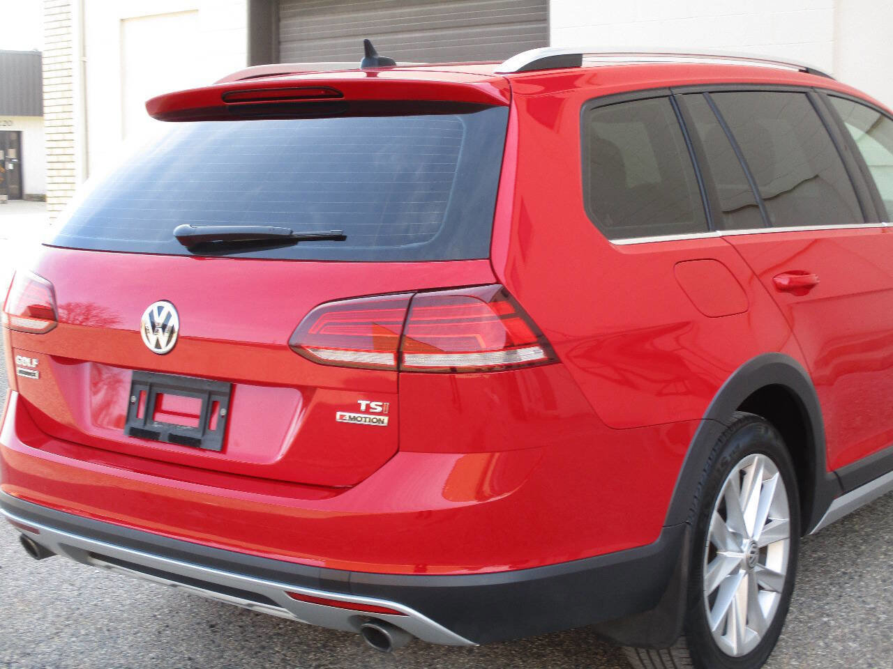 Used 2018 Volkswagen Golf Alltrack SE image 50