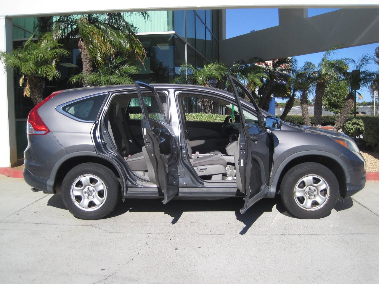 Used 2013 Honda CR-V LX image 10