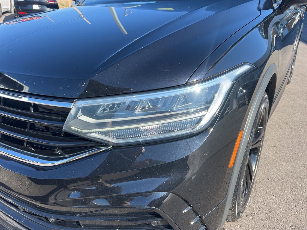 Used 2023 Volkswagen Tiguan SE R-Line image 10