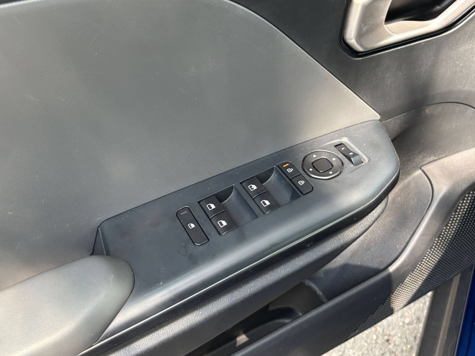 Used 2025 Kia K4 FWD image 18