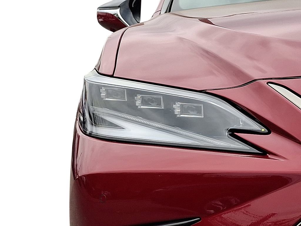 Used 2024 Lexus ES 300h F Sport image 10