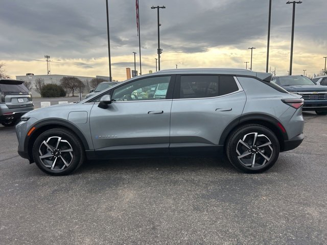 New 2026 Chevrolet Equinox EV LT image 6