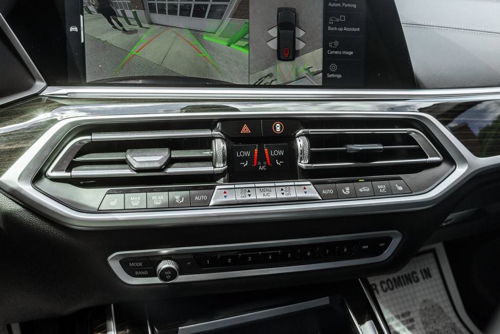 Used 2020 BMW X7 xDrive40i w/ Cold Weather Package AWD/4WD image 22