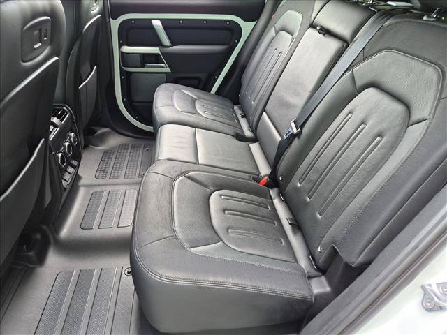 Used 2022 Land Rover Defender 110 X-Dynamic SE AWD/4WD image 20