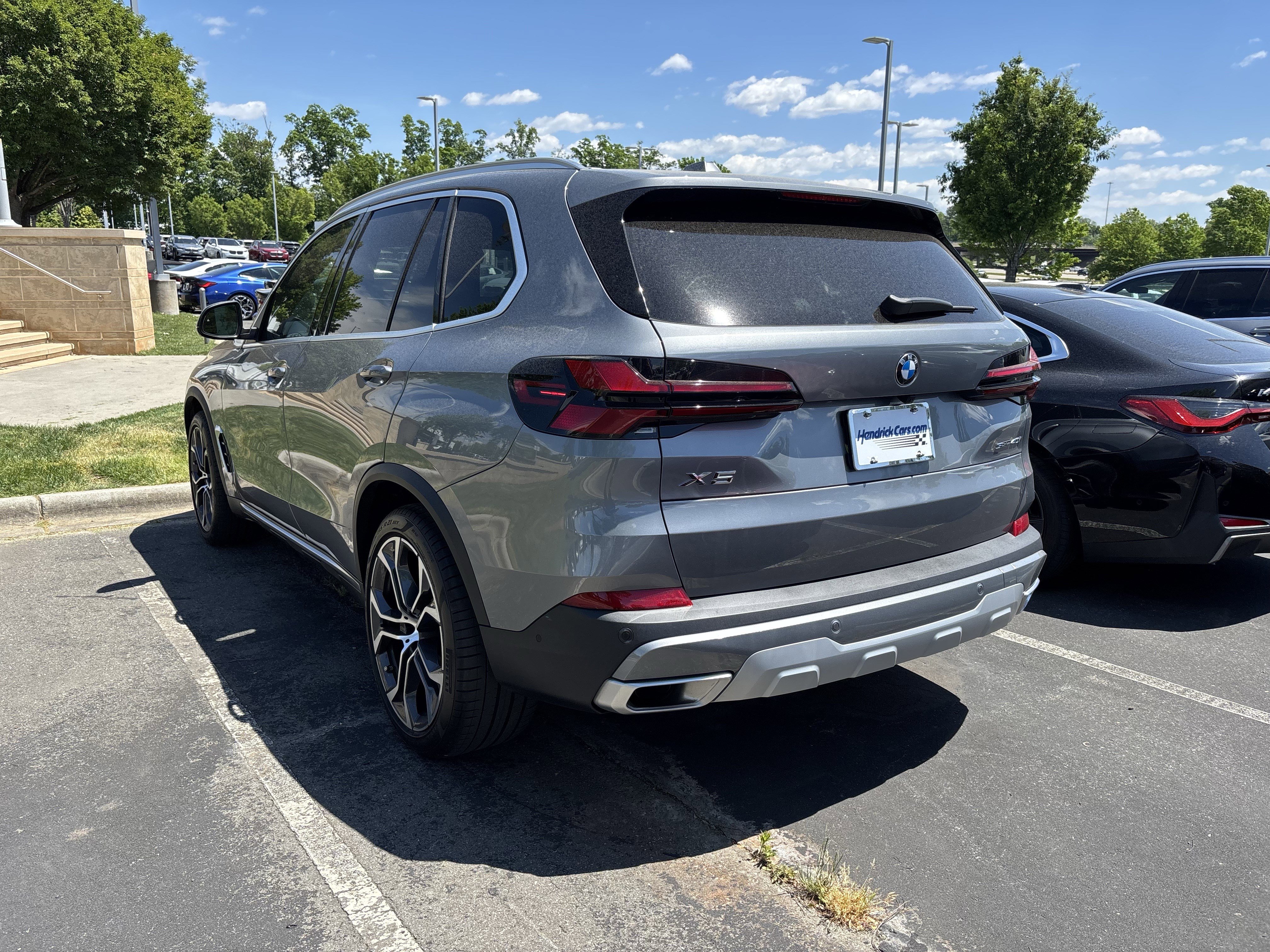 Certified 2024 BMW X5 sDrive40i w/ Premium Package image 17