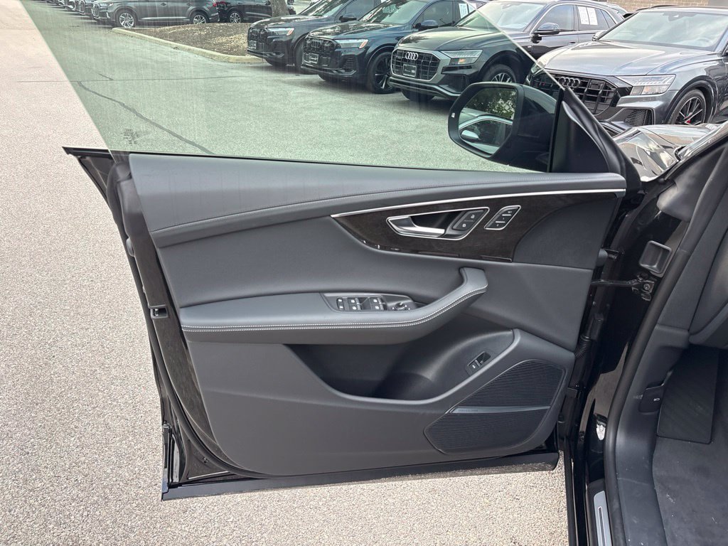 New 2027 Audi Q8 Prestige AWD/4WD image 10