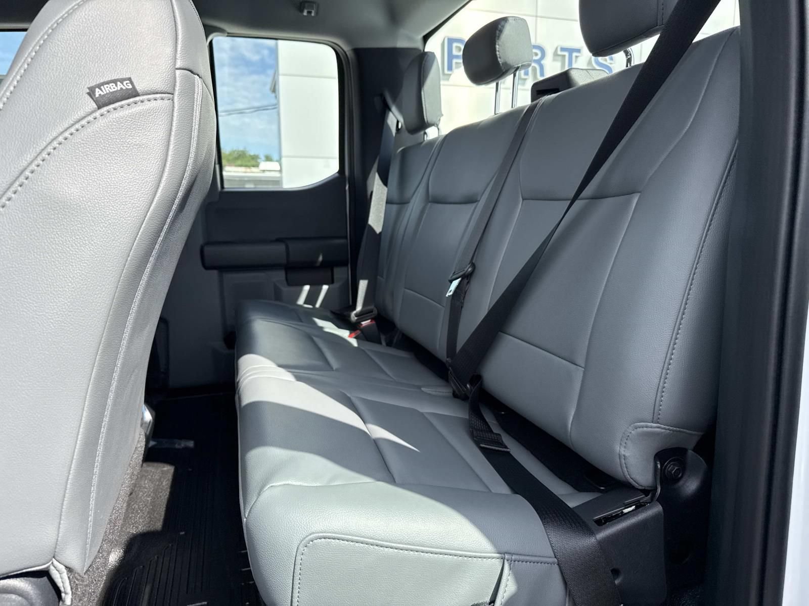 New 2026 Ford F250 XL w/ FX4 Off-Road Package AWD/4WD image 11