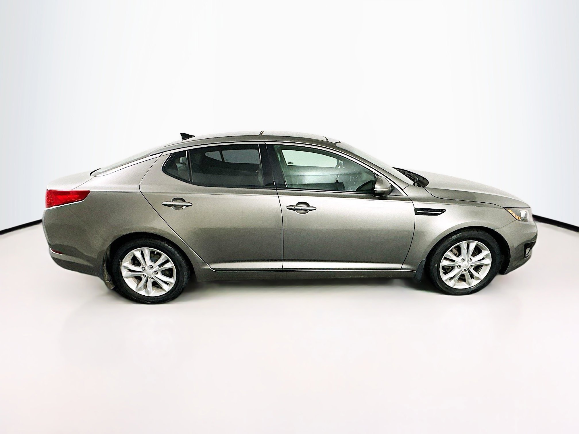 Used 2013 Kia Optima EX w/ Premium Pkg FWD image 10