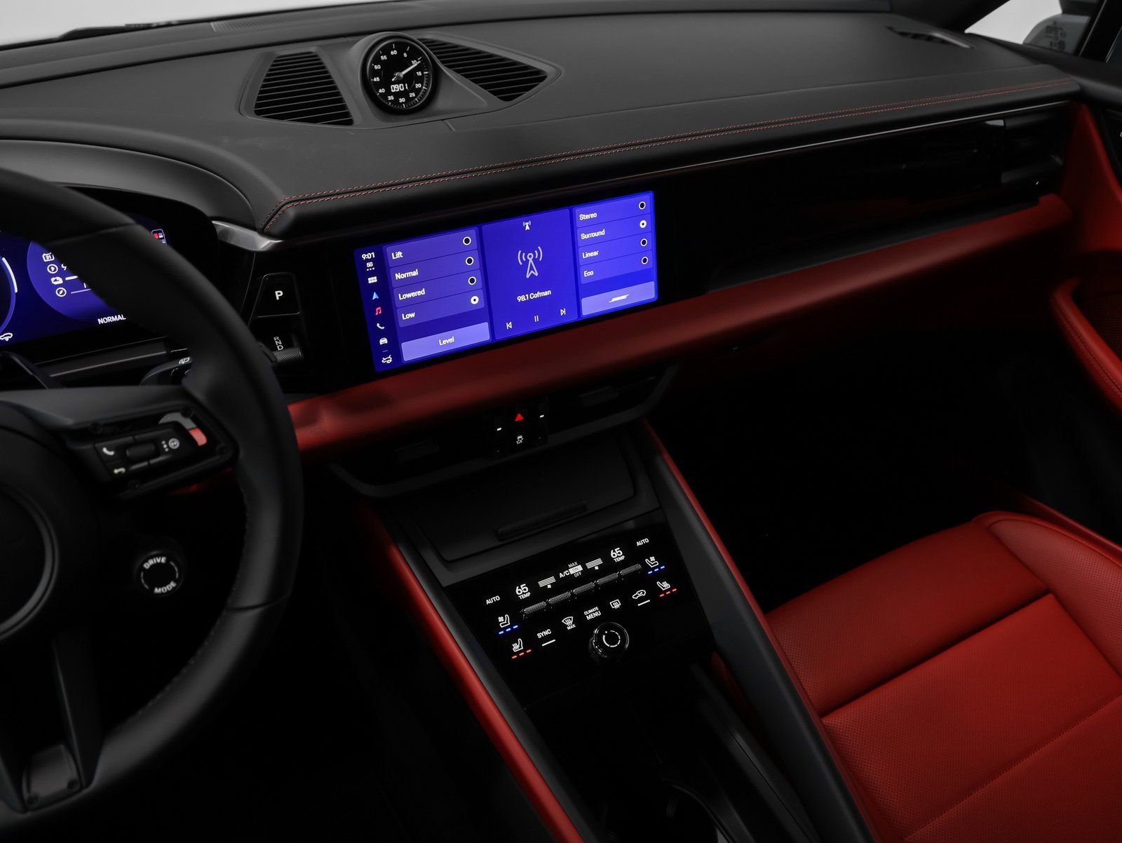 New 2026 Porsche Macan 4 Electric image 38